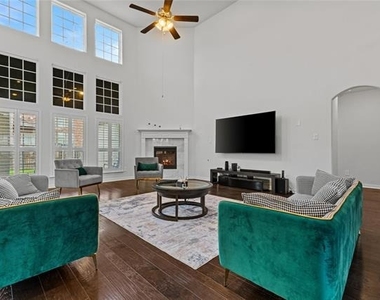 2305 Hickey Drive - Photo Thumbnail 33