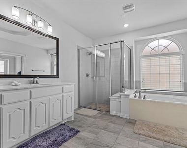2305 Hickey Drive - Photo Thumbnail 24