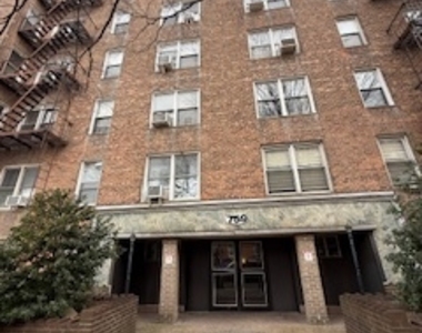 759 East 10th Street - Photo Thumbnail 1
