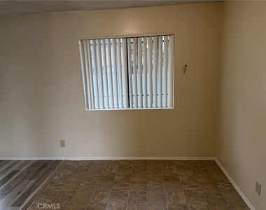 9090 Colony Place - Photo Thumbnail 4