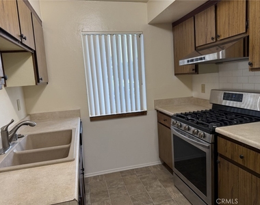 9090 Colony Place - Photo Thumbnail 3