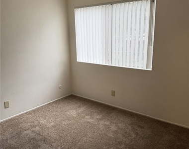 9090 Colony Place - Photo Thumbnail 11