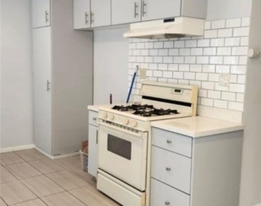 312 E Dryden Street - Photo Thumbnail 6