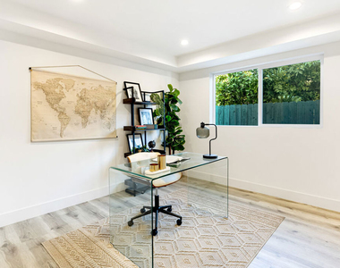 222 N Coronado Street - Photo Thumbnail 4
