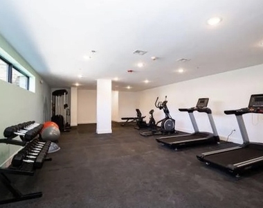 198 Academy Street - Photo Thumbnail 5