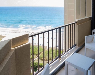2800 N Ocean Drive - Photo Thumbnail 3