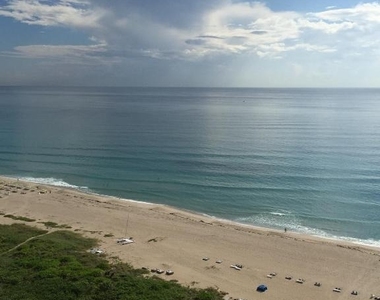 2800 N Ocean Drive - Photo Thumbnail 8