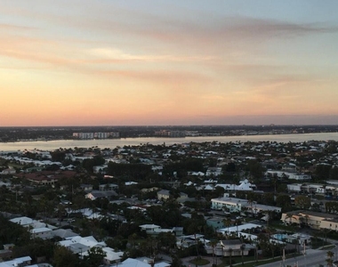 2800 N Ocean Drive - Photo Thumbnail 36
