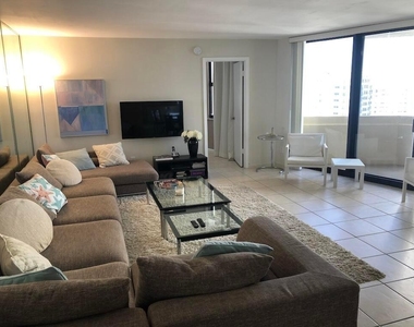 2800 N Ocean Drive - Photo Thumbnail 14