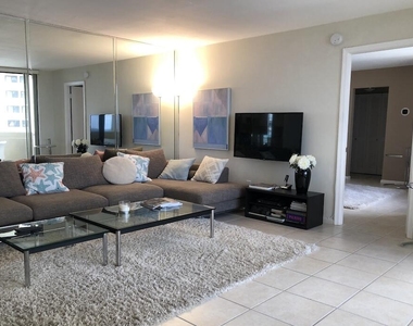 2800 N Ocean Drive - Photo Thumbnail 15