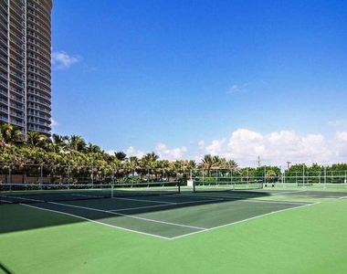 2800 N Ocean Drive - Photo Thumbnail 24