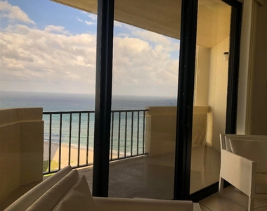 2800 N Ocean Drive - Photo Thumbnail 5
