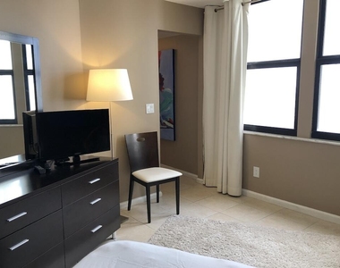 2800 N Ocean Drive - Photo Thumbnail 22