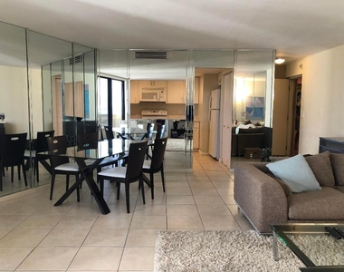 2800 N Ocean Drive - Photo Thumbnail 11