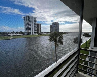 20 Yacht Club Drive - Photo Thumbnail 24