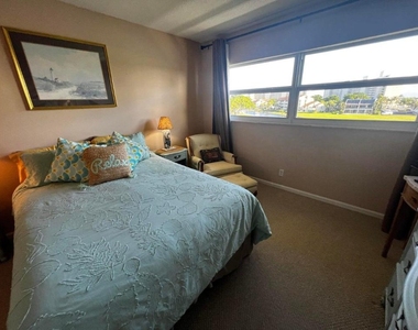 20 Yacht Club Drive - Photo Thumbnail 10