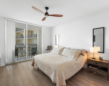 550 Okeechobee Boulevard - Photo Thumbnail 6