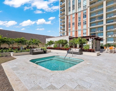 550 Okeechobee Boulevard - Photo Thumbnail 32