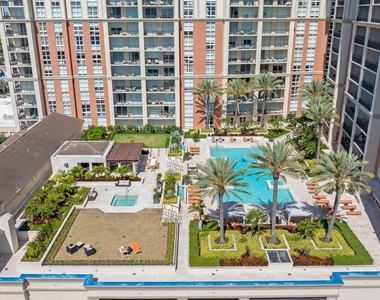 550 Okeechobee Boulevard - Photo Thumbnail 28
