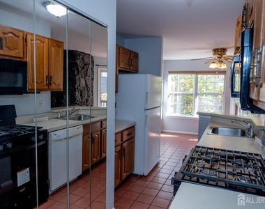 2162 Ash Court - Photo Thumbnail 6