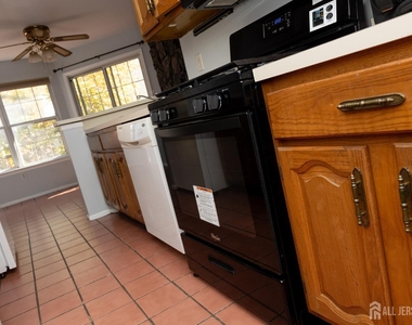 2162 Ash Court - Photo Thumbnail 26
