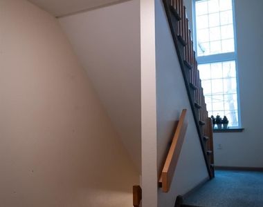 2162 Ash Court - Photo Thumbnail 28