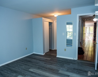 2162 Ash Court - Photo Thumbnail 12