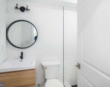 653 N Preston Street - Photo Thumbnail 7