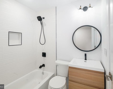 653 N Preston Street - Photo Thumbnail 5