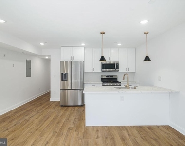 653 N Preston Street - Photo Thumbnail 2