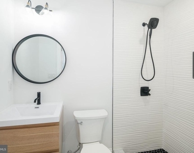 653 N Preston Street - Photo Thumbnail 11