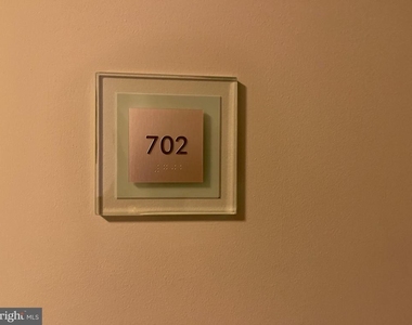 1435 4th Street Sw - Photo Thumbnail 2