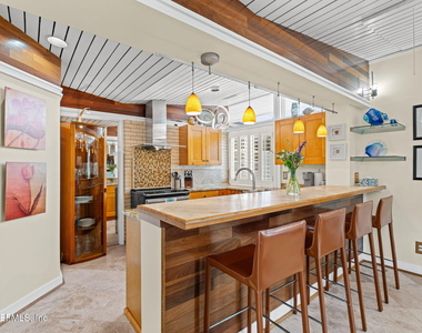 2337 Seminole Road - Photo Thumbnail 6