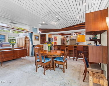 2337 Seminole Road - Photo Thumbnail 5