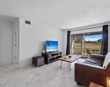 452 Bristle Cone Lane - Photo Thumbnail 6