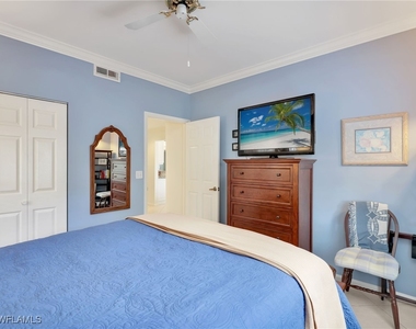 725 Saratoga Circle - Photo Thumbnail 24