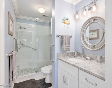 725 Saratoga Circle - Photo Thumbnail 20