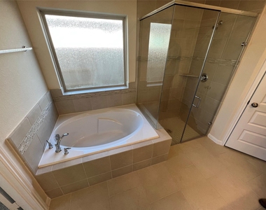 5722 Westrick Lane - Photo Thumbnail 4