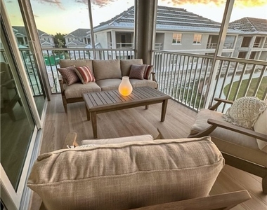 207 Indies Dr E - Photo Thumbnail 20