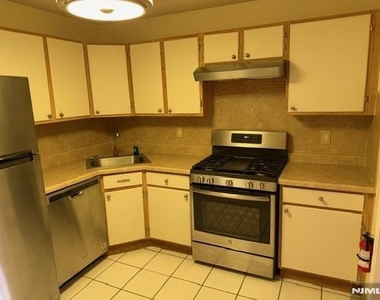 540 Holly - Photo Thumbnail 2