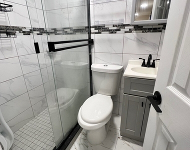 798 Miller Avenue - Photo Thumbnail 9
