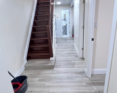 798 Miller Avenue - Photo Thumbnail 11