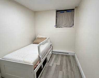 798 Miller Avenue - Photo Thumbnail 8