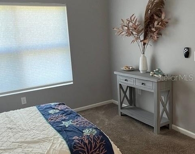 10764 70th Avenue - Photo Thumbnail 6