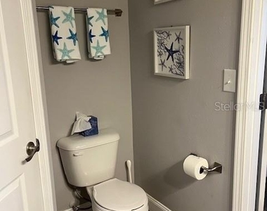 10764 70th Avenue - Photo Thumbnail 7