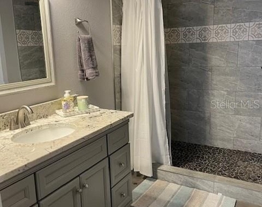 10764 70th Avenue - Photo Thumbnail 9