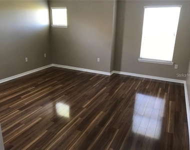7542 Red Mill Circle - Photo Thumbnail 15