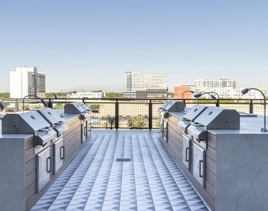 434 N Orange Avenue - Photo Thumbnail 25