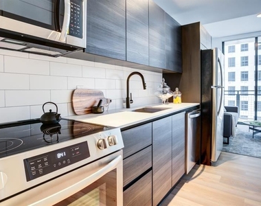 434 N Orange Avenue - Photo Thumbnail 13