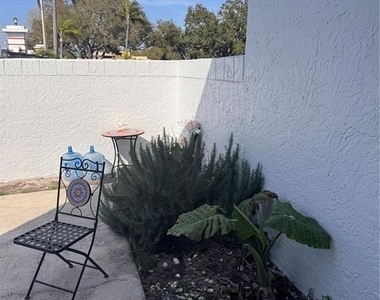 8800 Bardmoor Boulevard - Photo Thumbnail 6